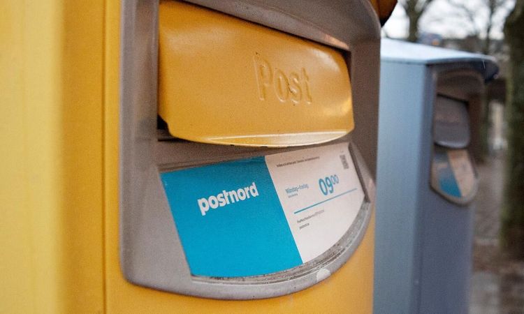 Replik: ”Postnord anpassar sig till färre brev”