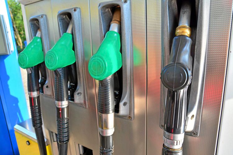 Tankade med annans kontokort