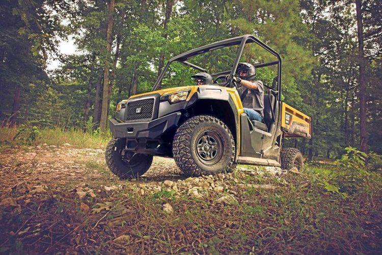 CAT-UTV i två modeller