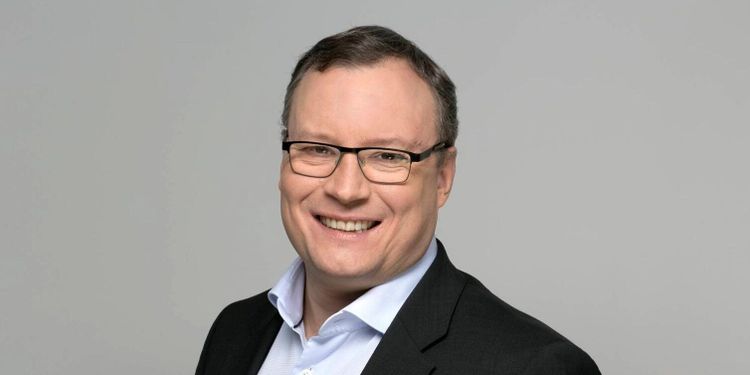 Han blir bas över världens näst största privata skogar