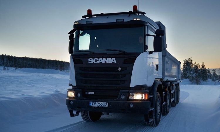 Scania på väg mot drömgränsen