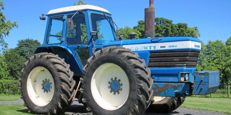 Veterantraktor såldes för miljonbelopp