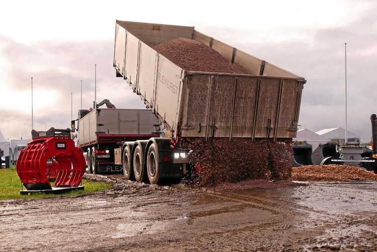 Storm drabbar mässa