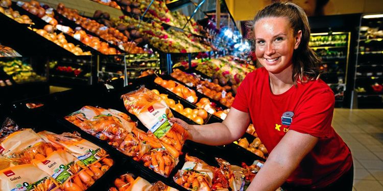 Rotfrukterna växer inte - då plockar butikerna in småpotatis