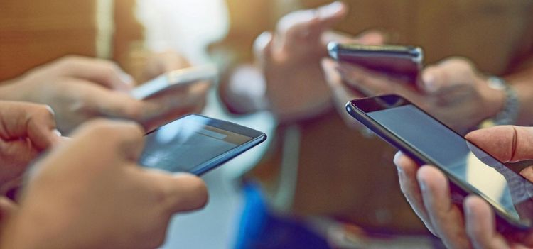 Smarta telefoner - ett gissel för arbetsgivare