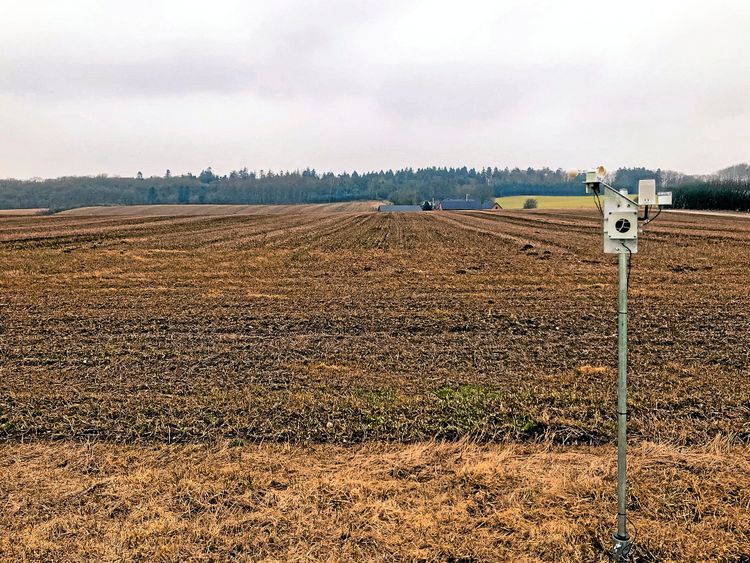 Fieldsenses mätstationer mäter allt från vind till nederbörd och jordtemperatur.