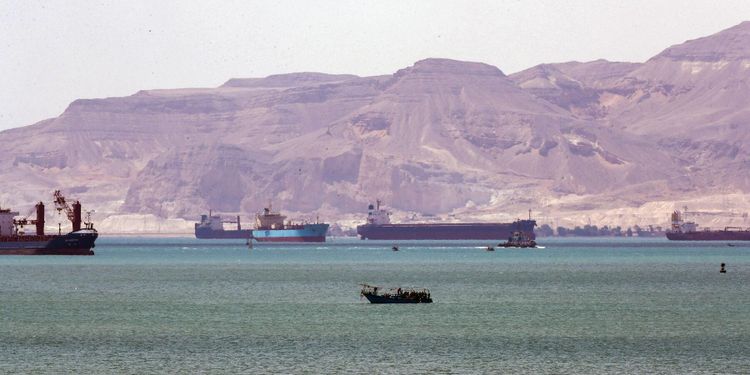 Boskapsskepp fast i ökenhettan