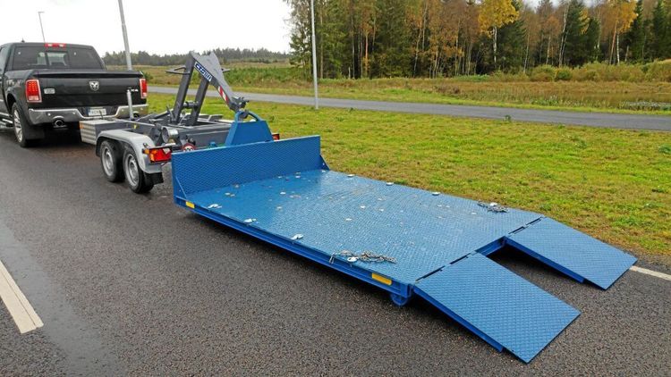 Bilsläp med lastväxlare