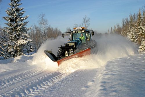 Brist på snöröjare i Mälardalen