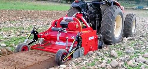 Stentuff maskin för stenåkrar