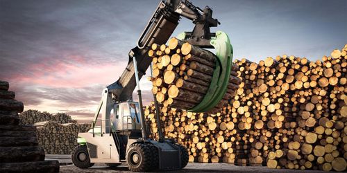 Hybridjätten griper stort men jobbar snålt