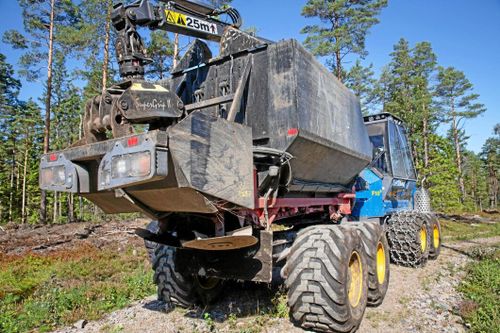 Udda maskiner sprider aska