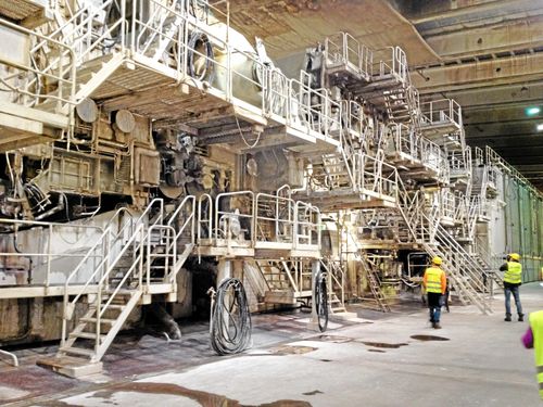 Arkivbild. Stora Ensos pappersmaskin i Hyltebruk.