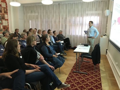 Hans Agné, vd Svenska Köttföretagen , tror att vi närmar oss gränsen för att få ett köpmotstånd.