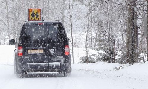 Skolskjuts till alla i vargtrakter