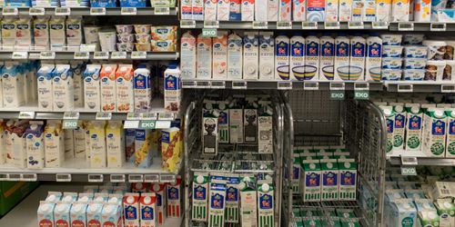 ”Skattepengar går till att spränga kilar mellan mjölkproducenter”