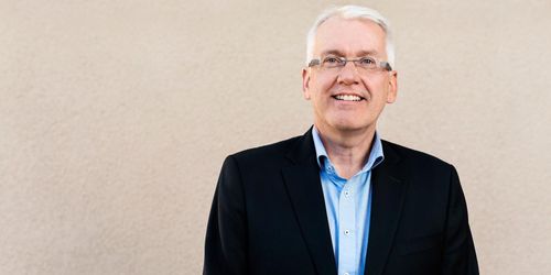 Svar direkt: ”Därför höjs timtaxan”