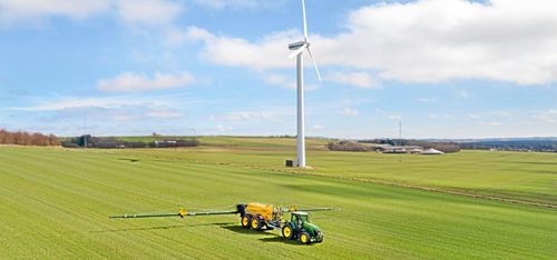 Jättespruta gör premiär i Ukraina