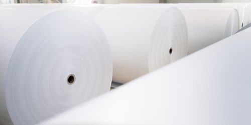 UPM stänger bruk för tryckpapper