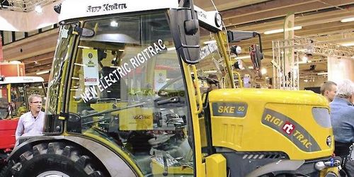 Schweizisk eltraktor med Teslakapacitet