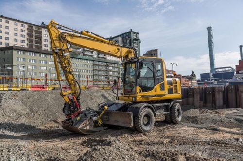 Polsk polis utreder skånsk grävmaskin