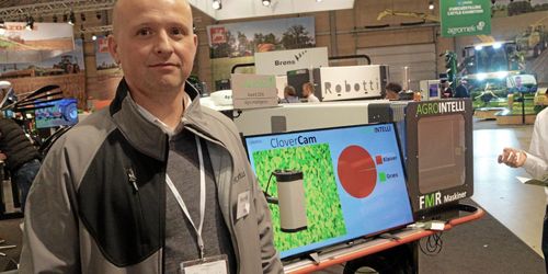 Foderkartläggning med kamera på traktorn