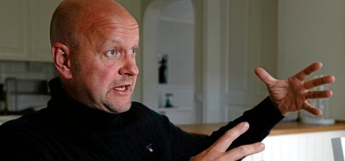 Han vill ta över Buchts jobb