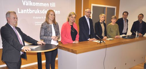 Många lovord från debattörerna i Skövde om livsmedelsstrategin som presenterades i dag.