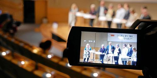 Högt tempo i debatten