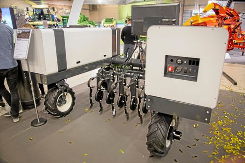 Robotti släpptes till försäljning i samband med den danska mässan Agromek.