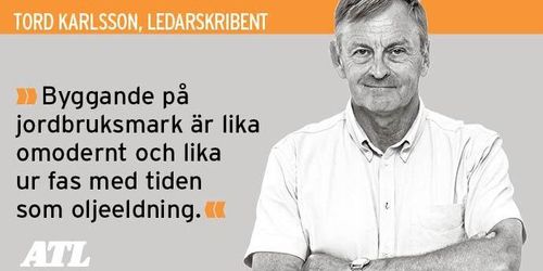 ”Stoppa byggandet på åkrarna”