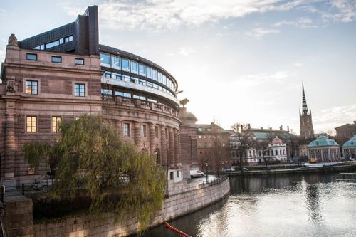 Livsmedelsstrategi klubbad i riksdagen