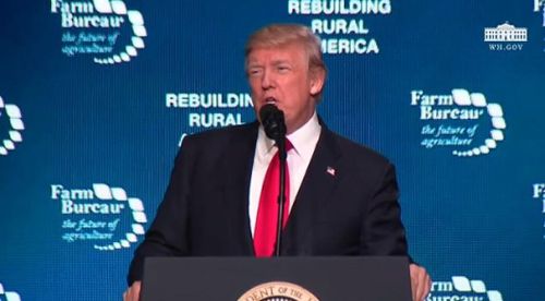 Här söker Trump stöd hos bönderna