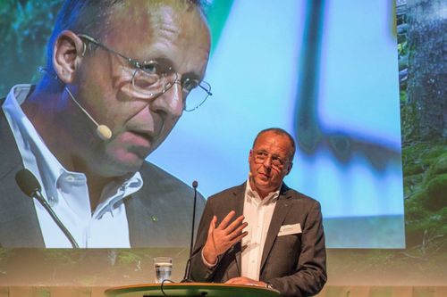 "Stora förändringar tar tid." Så kommenterar LRF:s vd Anders Källström medlemsutvecklingen.