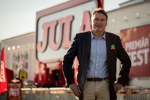 En milstolpe för Jula-koncernen menar Karl-Johan Blank, ägare och koncernchef, om förvärvet av Hööks.