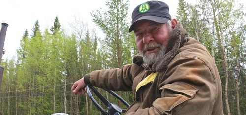 Läkare tvingar Åke avbryta traktorresa