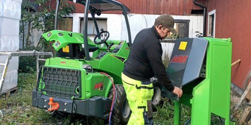 ATL TV: Eldrivet lyft i ladugården