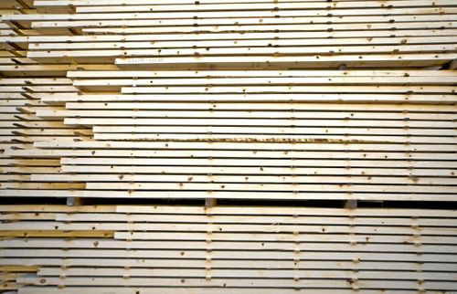 Småländskt trä tar vägen till Kina