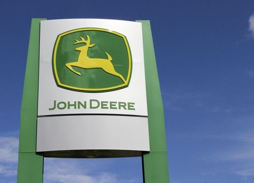 Deere höjer prognoserna