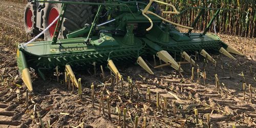 Krone utvecklar traktorburen hack