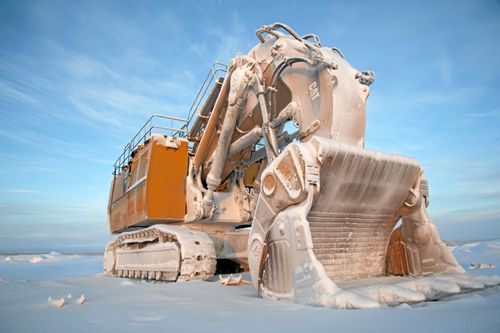 Efter konkursen las maskinerna i malpåse, det vill säga, fick stå kvar på anläggningen. Maskininvesteringarna var i miljardklassen. Nu kan de komma till bruk igen.