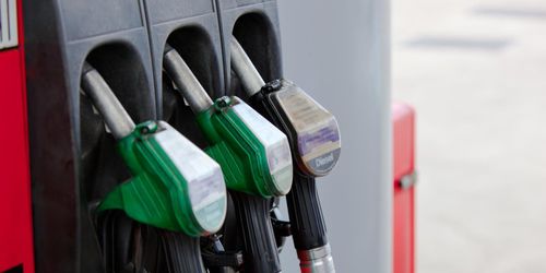 Priset höjs på flera drivmedelstyper