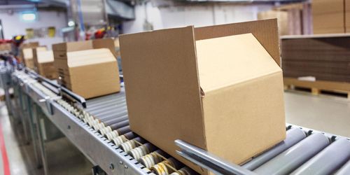 Kartong kör om papper i Finland