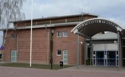 Lärlingsutbildning till bonde betyder ett par dagar på skolbänken på gymnasiet och resten av veckan ute på något av jordbruken.